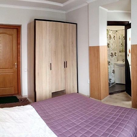Сонячна Hotel Truskavets Luaran gambar