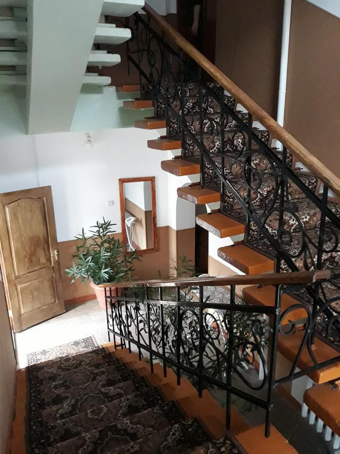 Сонячна Hotel Truskavets Luaran gambar