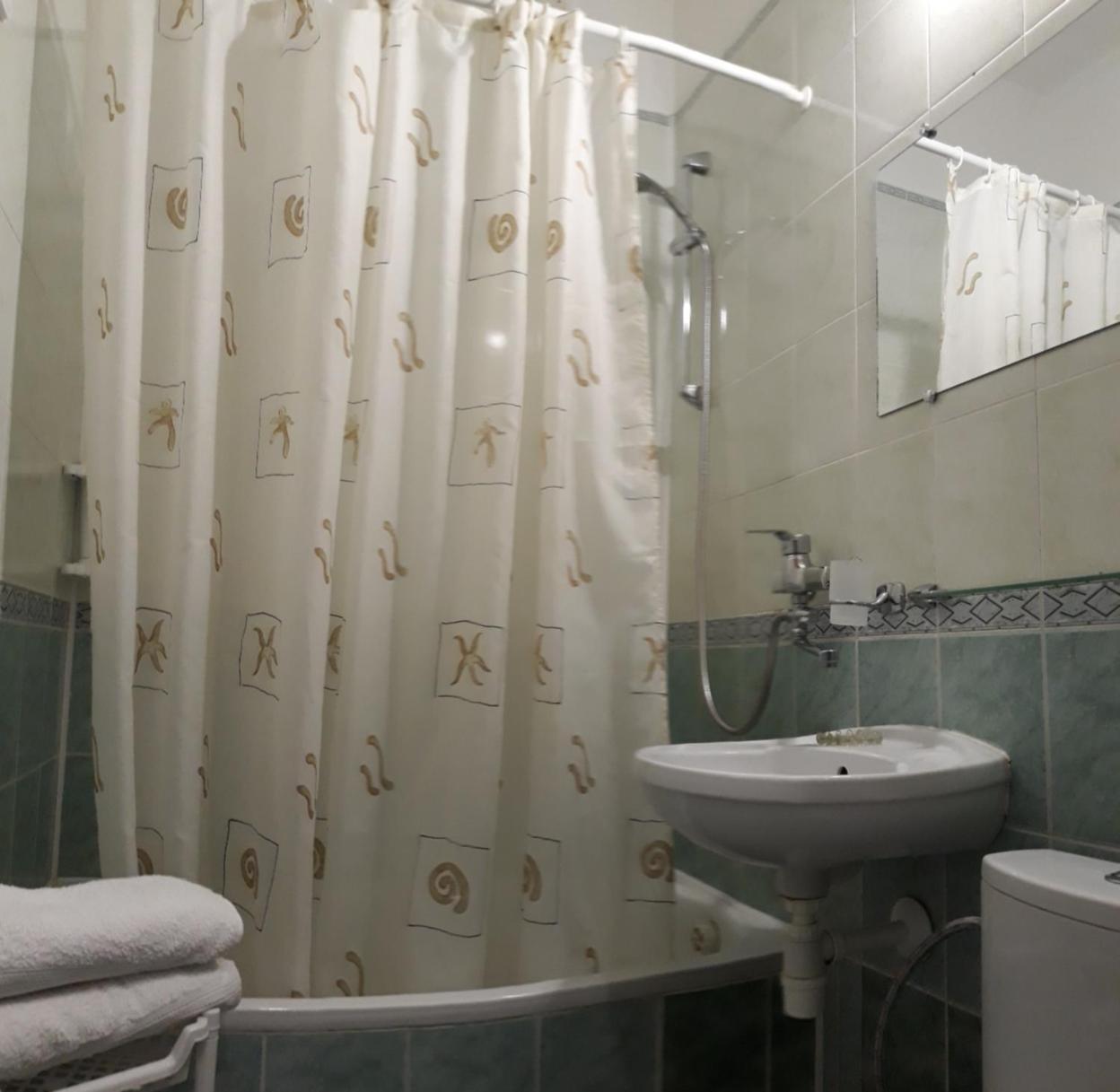 Сонячна Hotel Truskavets Luaran gambar